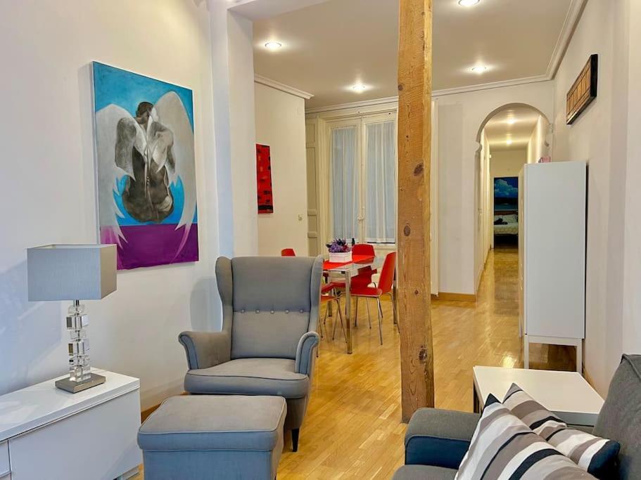 Alojamiento Entero Centro: Piso . Chueca Apartment Madrid Bagian luar foto