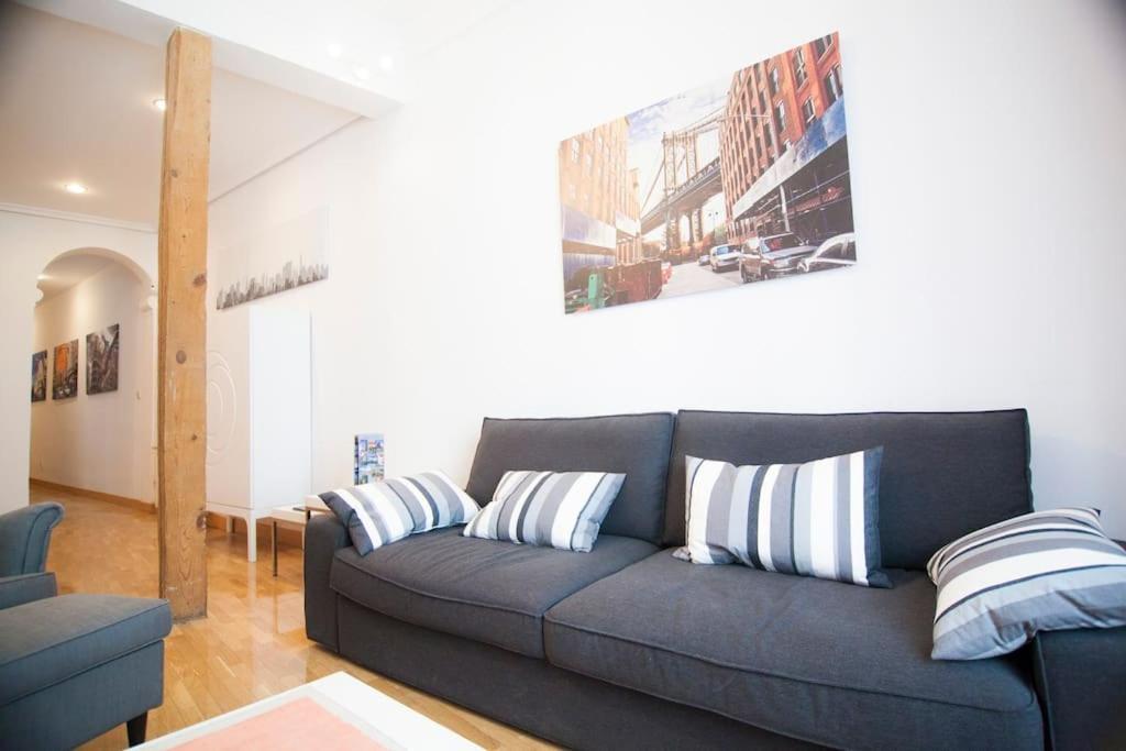 Alojamiento Entero Centro: Piso . Chueca Apartment Madrid Bagian luar foto